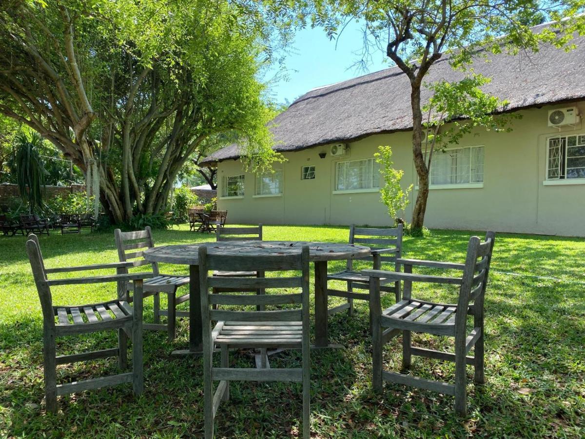 Drift Inn Victoria Falls Kültér fotó