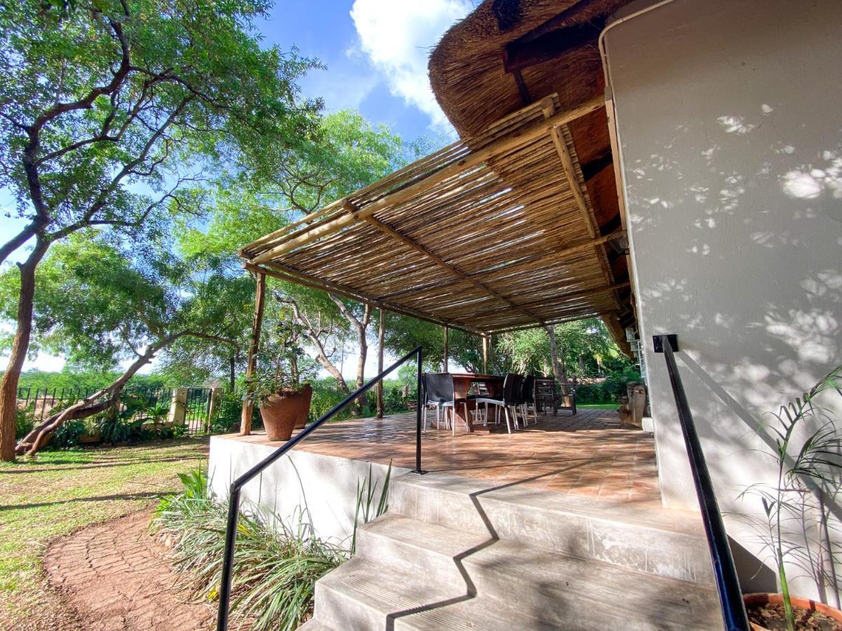 Drift Inn Victoria Falls Kültér fotó