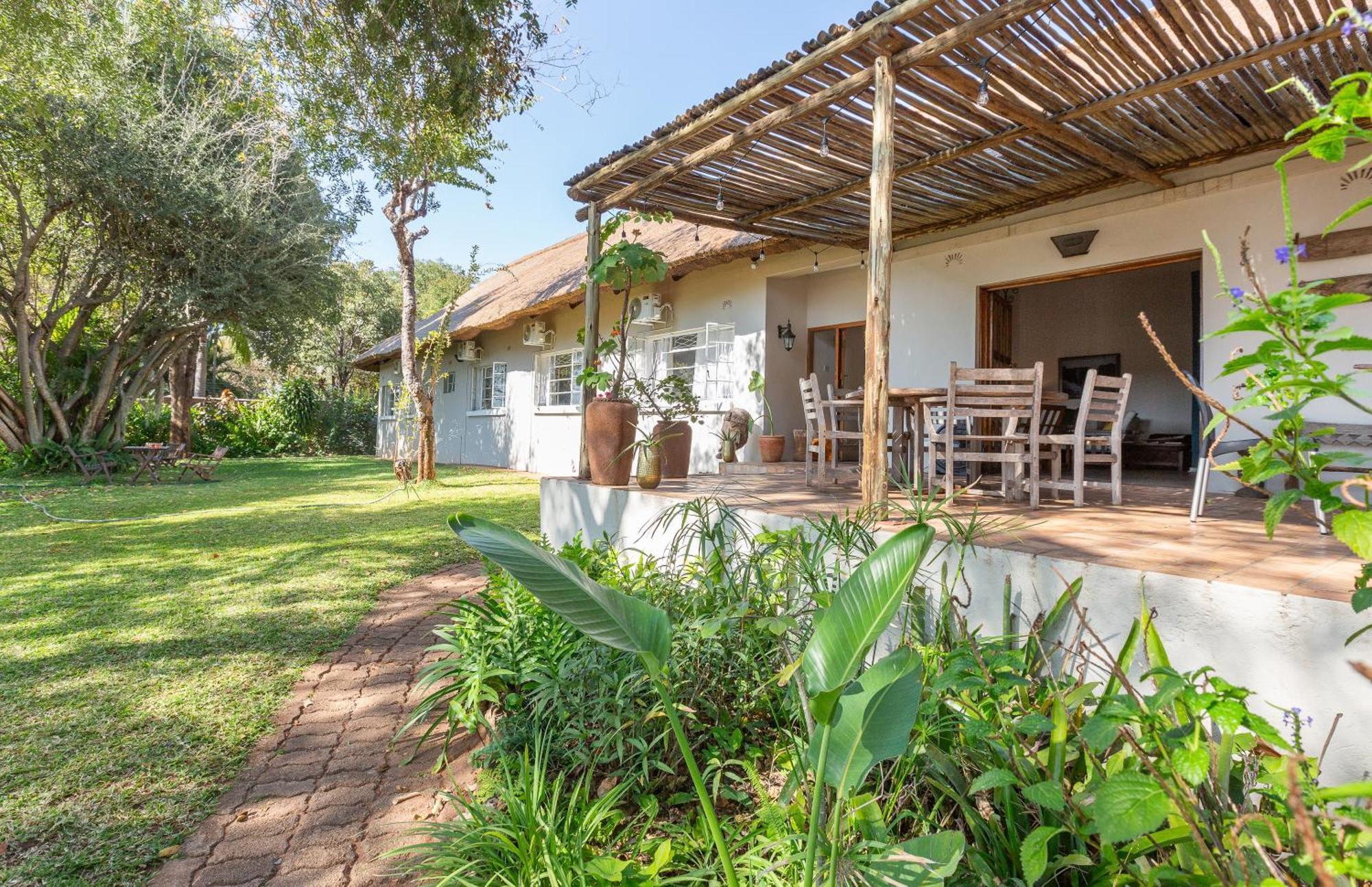 Drift Inn Victoria Falls Kültér fotó